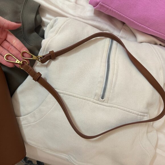 Brown Purse - Picture 2 of 7